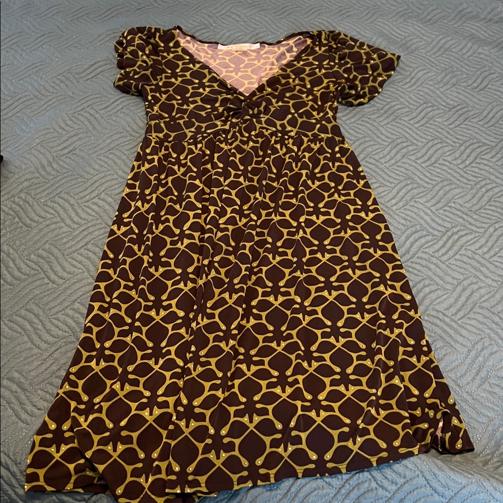 Max Studio Medium Olive and Black Patterned Dress